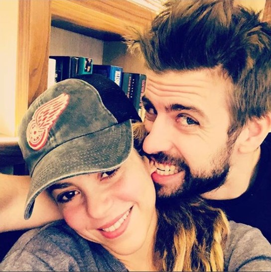 Gerard Piqué: Comiendo oreja de Shakira...