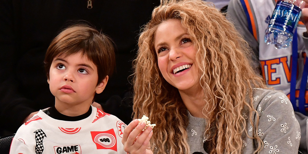 Shakira recebe visita de Piqué e Milan durante ensaios da turnê