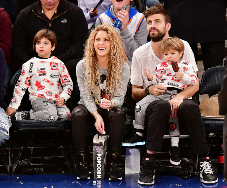 Confira os momentos mais adoráveis de Shakira com seus filhos na El Dorado World Tour