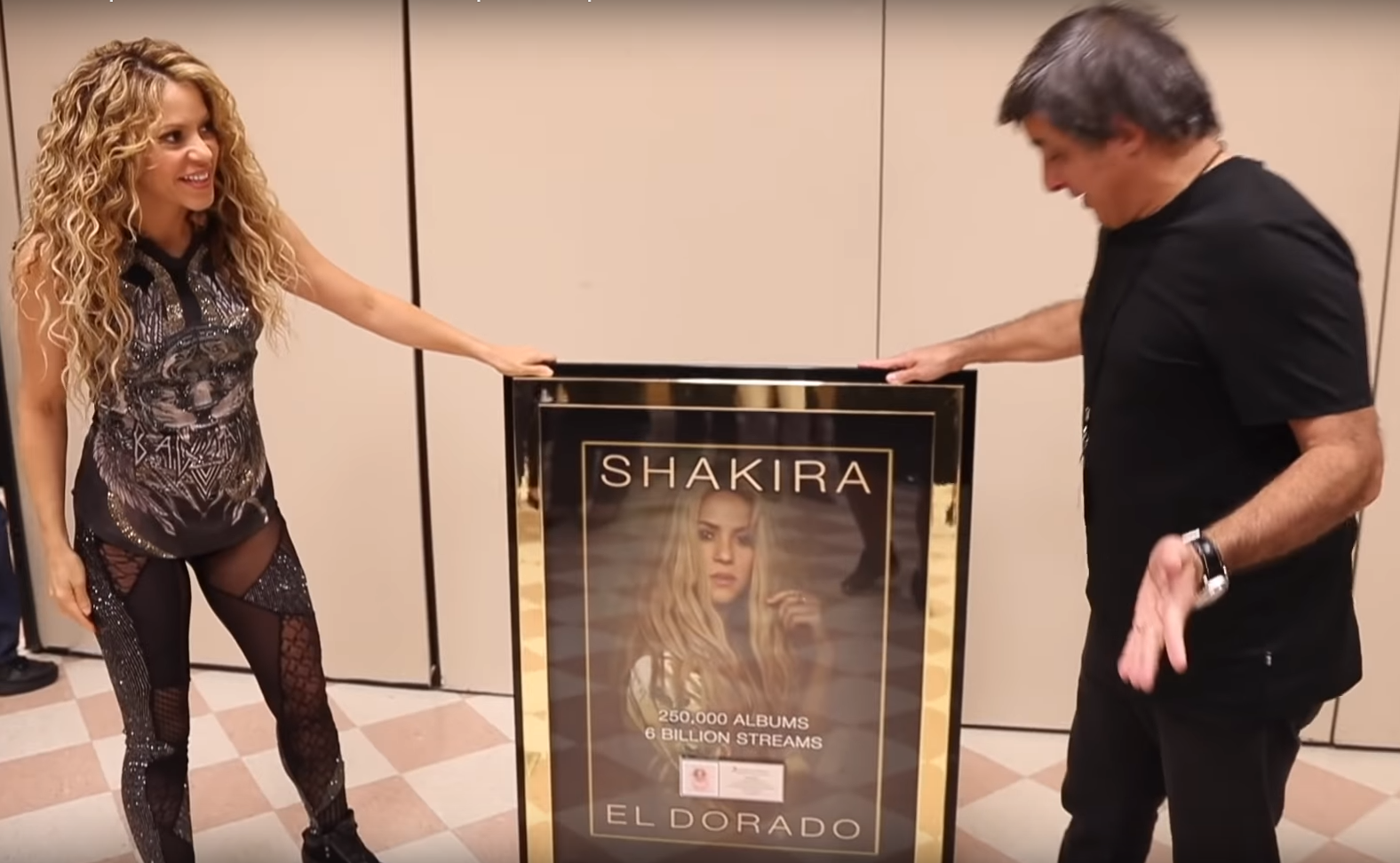 Shakira alcança a marca de 6 bilhões de reproduções com El Dorado