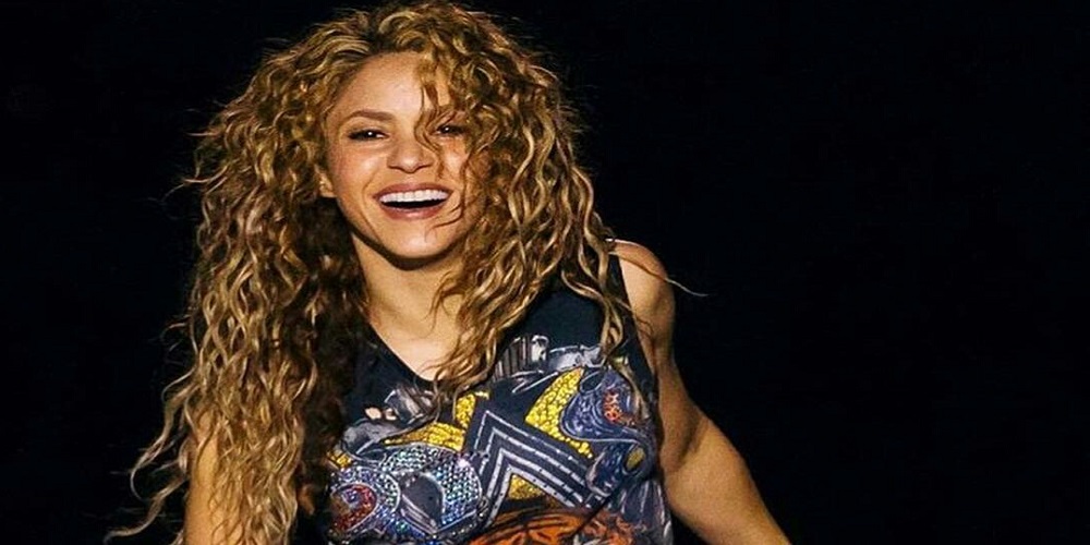 Amarillo: Shakira leva mais de 30 mil fãs ao delírio em Monterrey, México