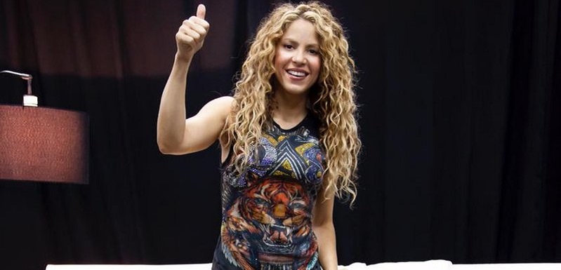 Shakira recebe homenagem por altas vendas da Era El Dorado no México