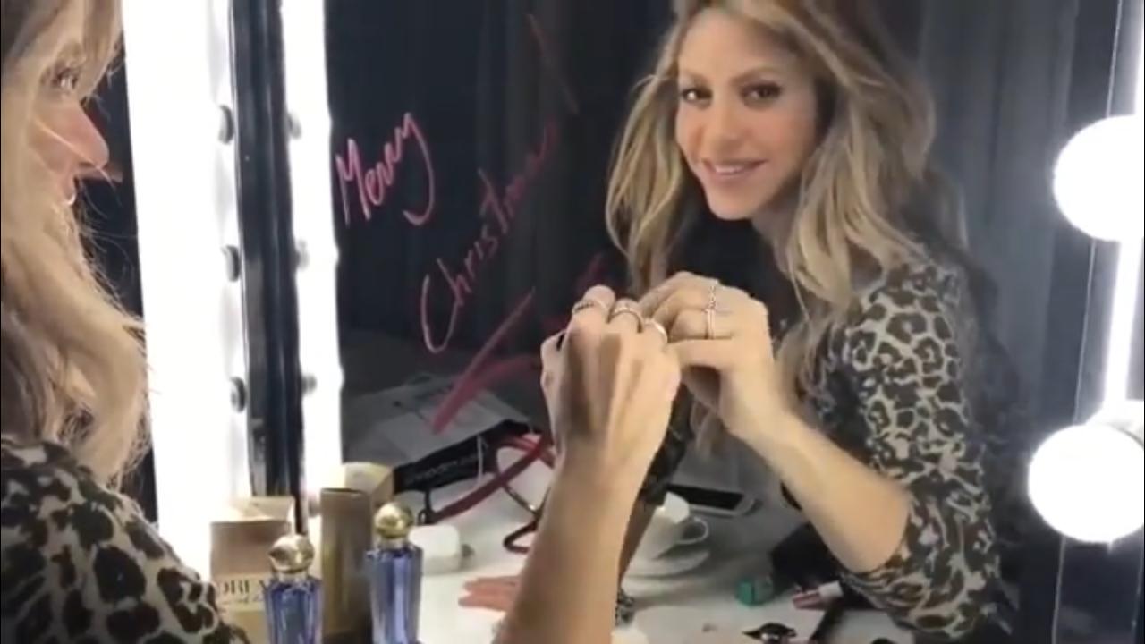 Shakira envia mensagem de Natal aos seus fãs