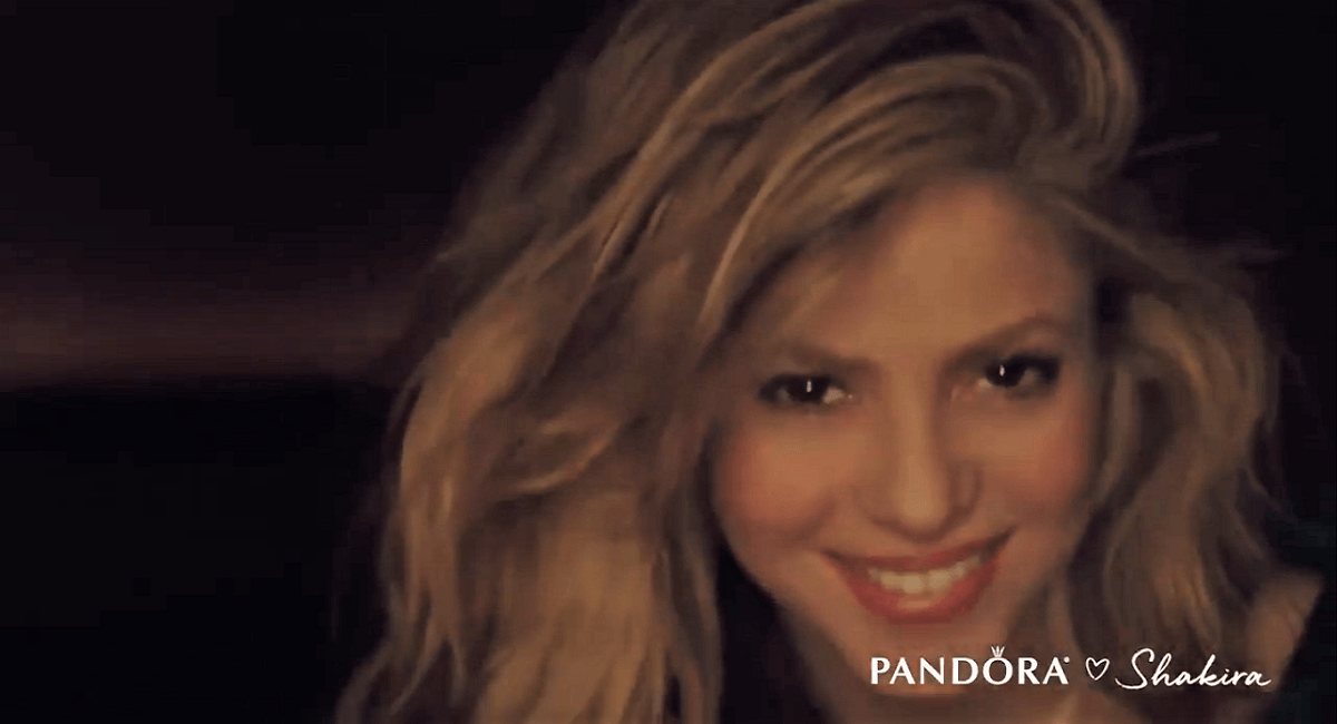 Confira o segundo comercial de Shakira para Pandora