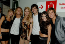 Shakira e Teen Angels (Los Premios 40 Principales 2009)