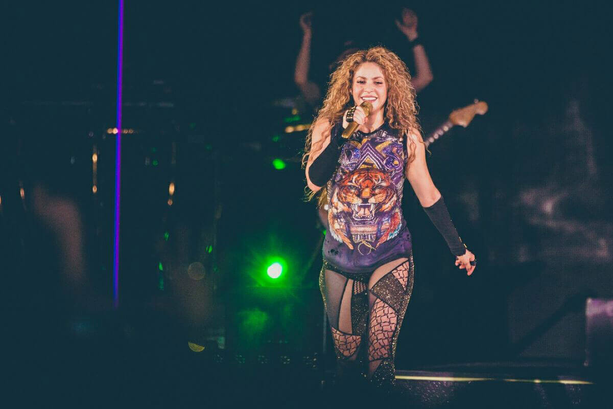 Show de Shakira no cinema tem pré venda de ingressos no Brasil