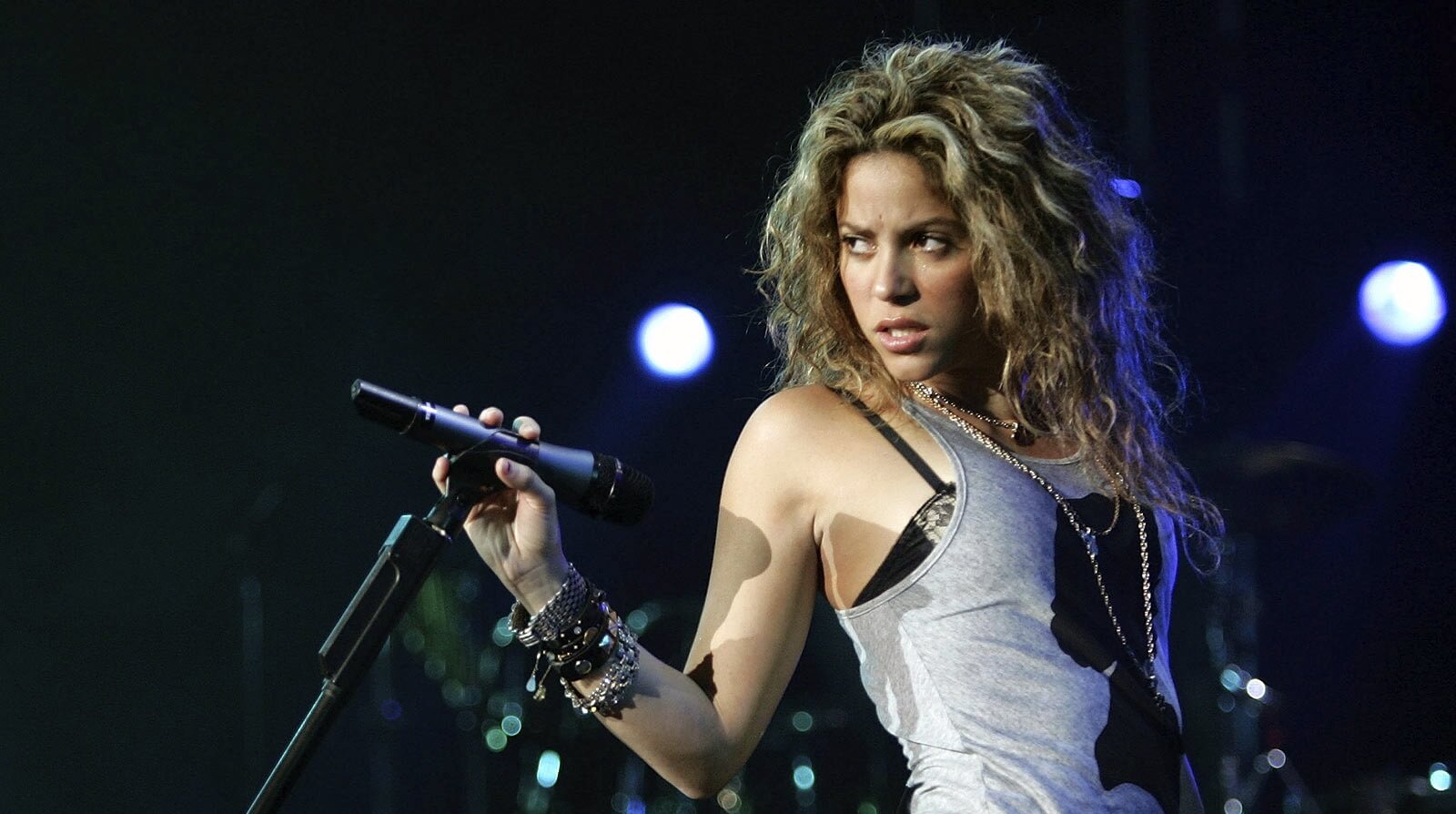 Confira as melhores performances de Shakira antes do Super Bowl