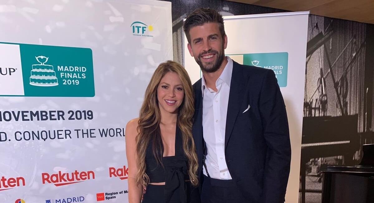 Shakira acompanha Piqué em apresentação da Copa Davis