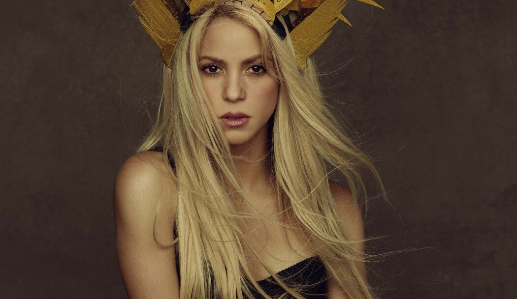 Shakira lança novo site para seus fãs e perfumes