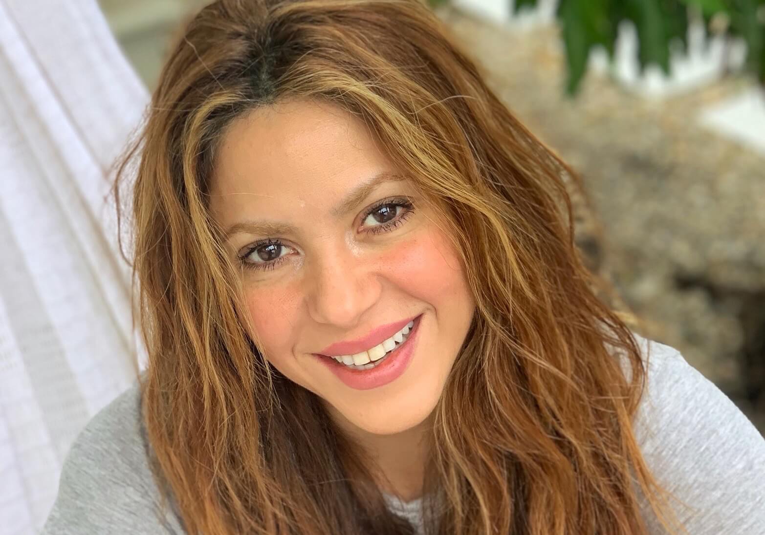 Shakira 4.3