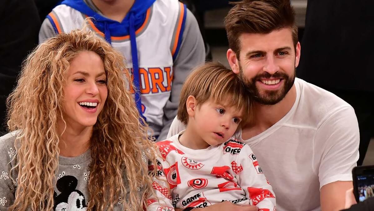 Shakira posta nova foto de seu filho, Sasha, com professores de Surf