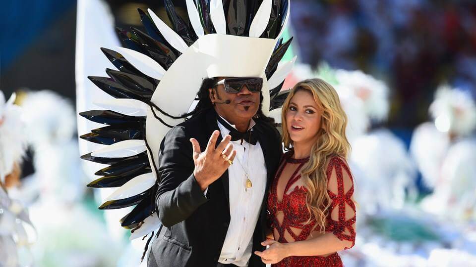 Carlinhos Brown relembra momento com Shakira em 2014 #TBT