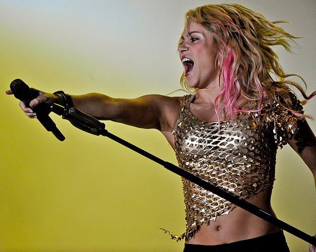 Há 10 anos, Shakira se apresentava no Rock in Rio Brasil