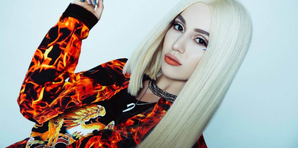 Ava Max Anuncia Novo Single com Sample de 'Whenever, Wherever' de Shakira