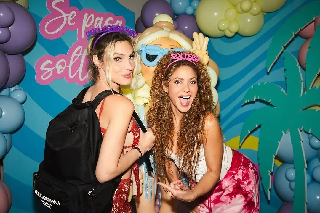 Shakira surpreende Lele Pons com presente de luxo: saiba quanto custou a mochila Dolce & Gabbana!